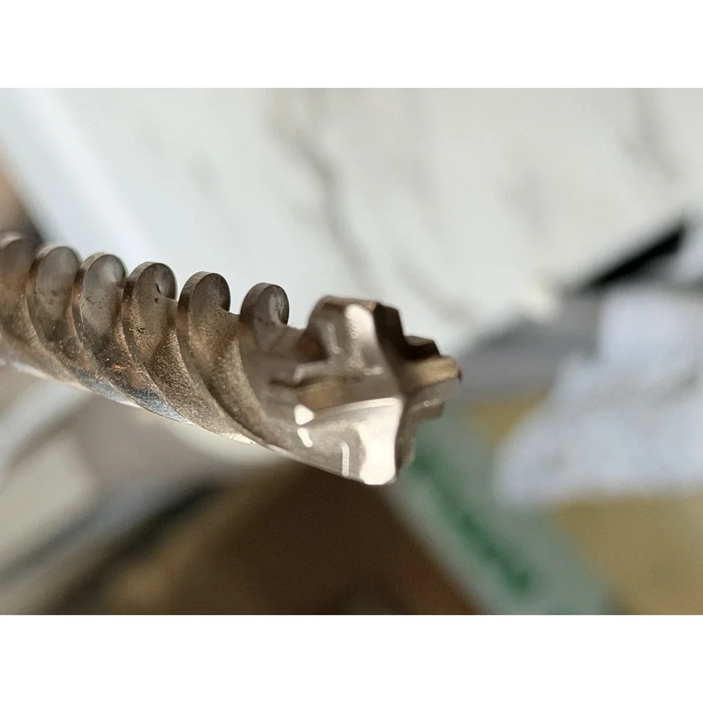 New Milwalkee Concrete W/ Rebar Drill Bit~1/2 x 22